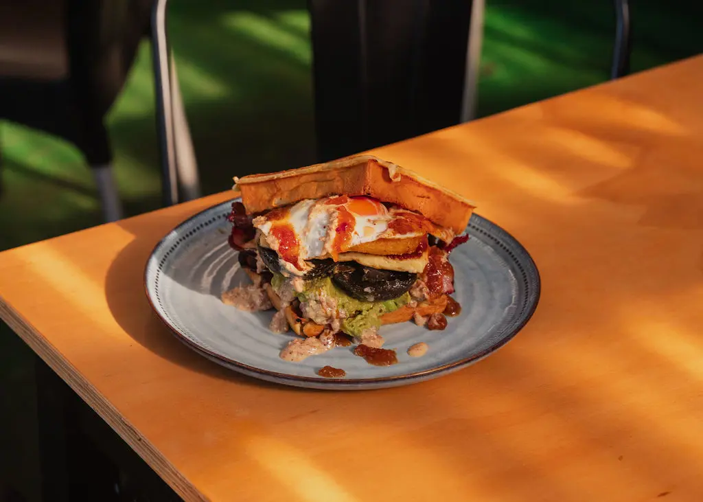 KCDC_WOAPBURGERSHOOT_HIRES-70.jpg